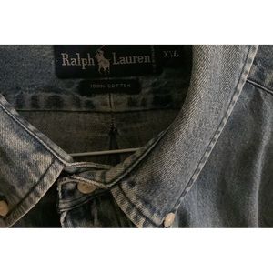 RALPH LAUREN BLUE JEAN BUTTON DOWN L-SLEEVE SHIRT. DRY CLEANED. WELL CARED FOR.